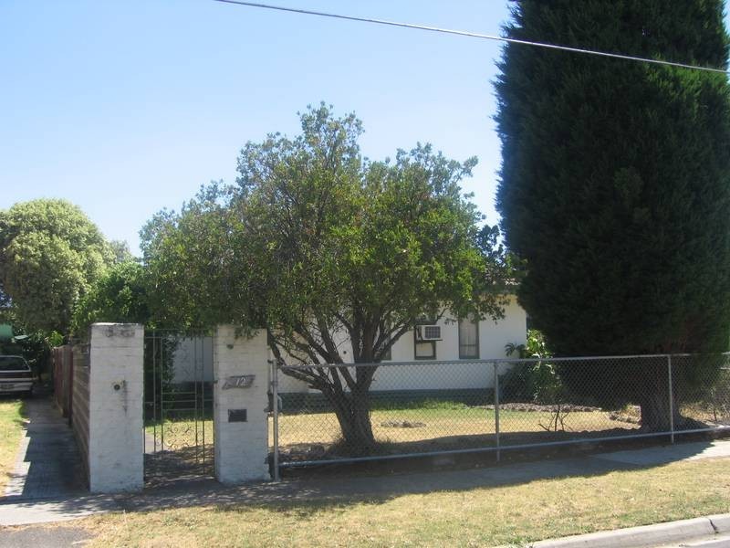 12 Latham Crescent, Dandenong North VIC 3175