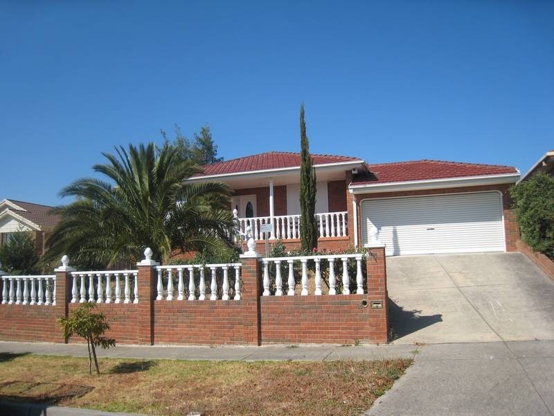 13 Eyebright Square, Hallam VIC 3803