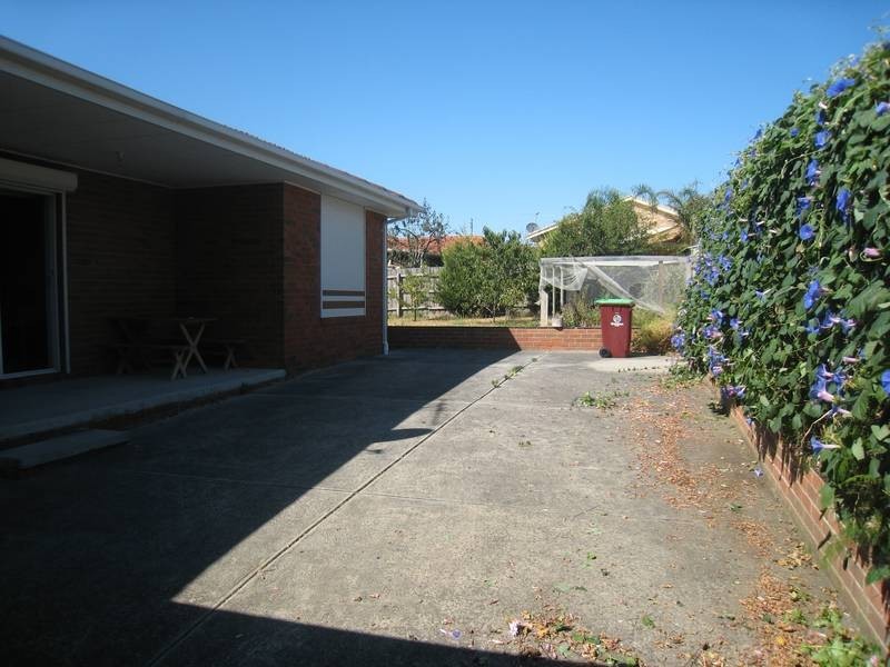 13 Eyebright Square, Hallam VIC 3803