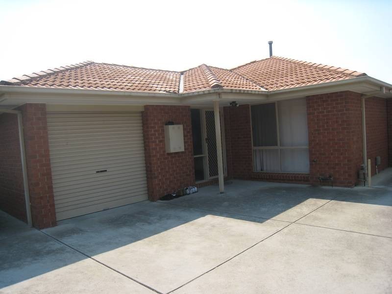 2/51 Birdwood Avenue, Dandenong North VIC 3175