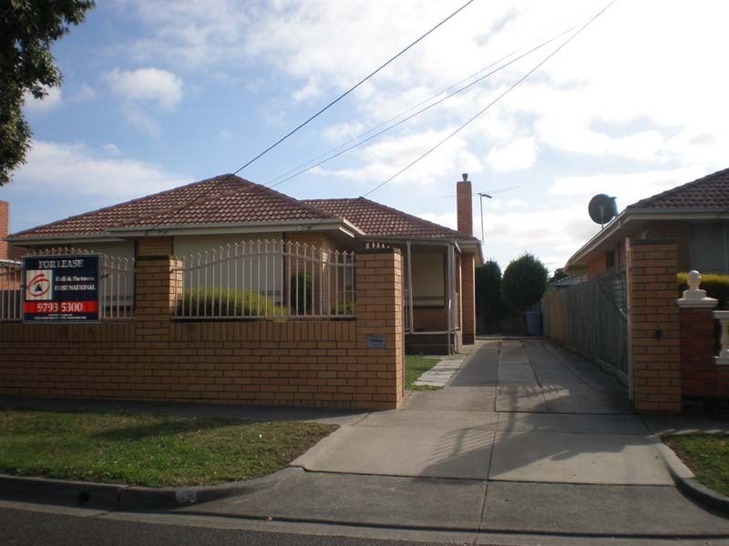 23 Waratah Drive, Dandenong North VIC 3175