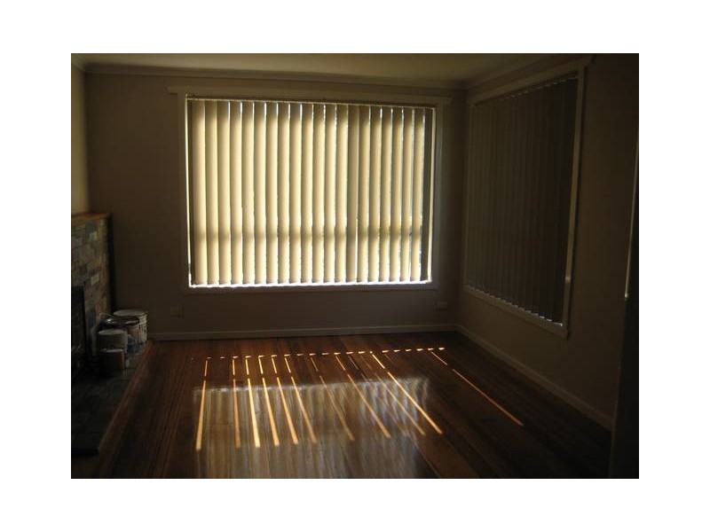 42 Charles Avenue, Hallam VIC 3803