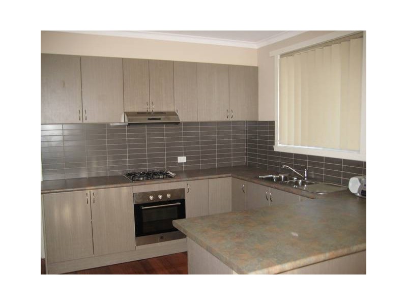 42 Charles Avenue, Hallam VIC 3803