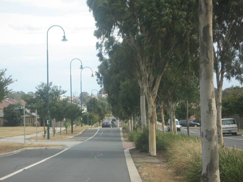 154 Paterson Drive, Lynbrook VIC 3975