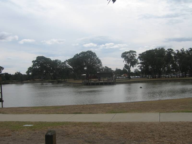 154 Paterson Drive, Lynbrook VIC 3975