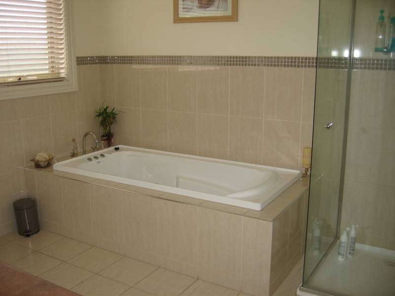 30 Glen Vista Drive, Narre Warren North VIC 3804