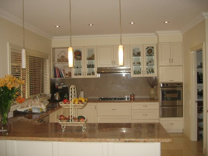 30 Glen Vista Drive, Narre Warren North VIC 3804