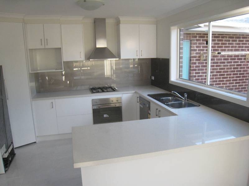 2/38 Hammond Road, Dandenong VIC 3175