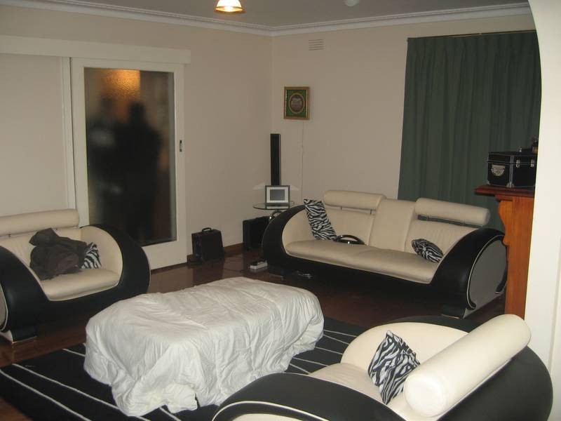 2 Adelong Court, Dandenong North VIC 3175