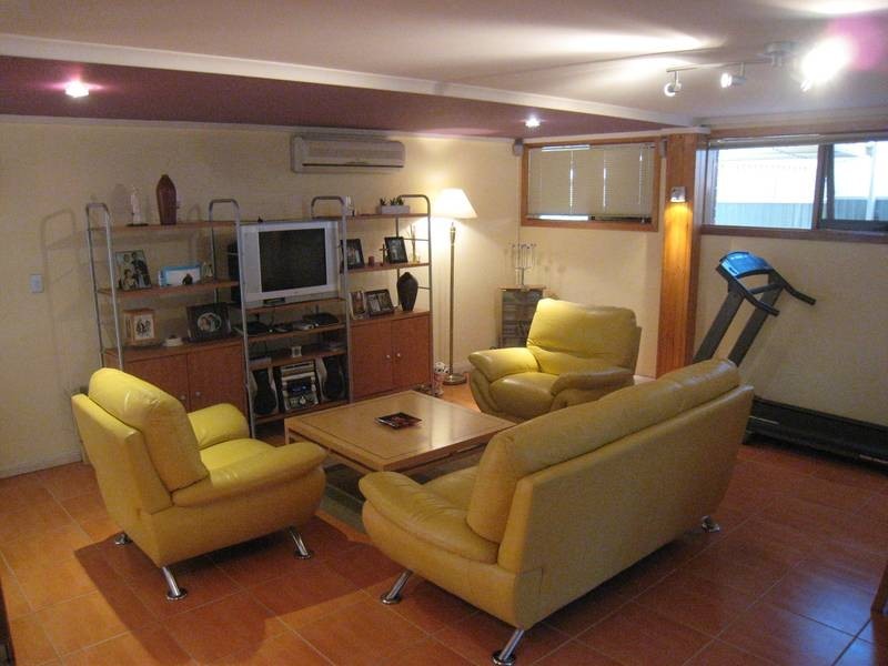 4 Donelly Road, Hallam VIC 3803