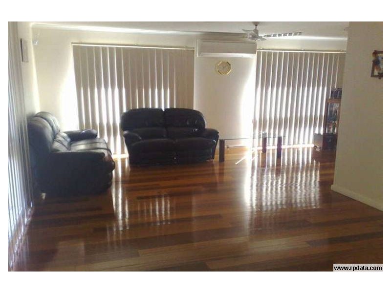 46 Joseph Banks Crescent, Endeavour Hills VIC 3802