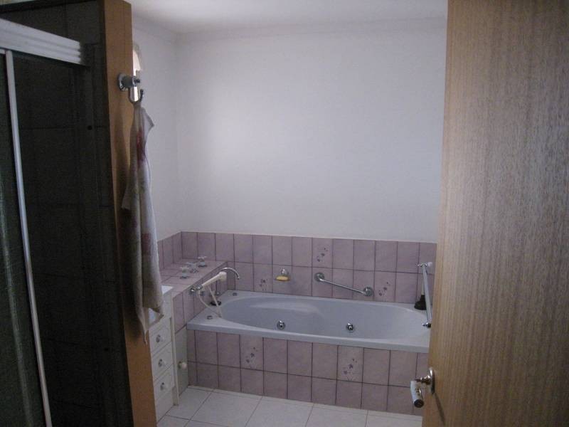 5 Harvey Place, Endeavour Hills VIC 3802