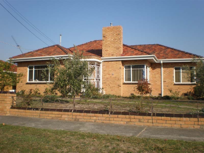 20 Robert Street, Dandenong VIC 3175