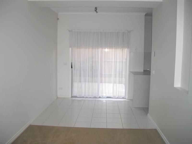 b/1 Grandview Avenue, Dandenong VIC 3175