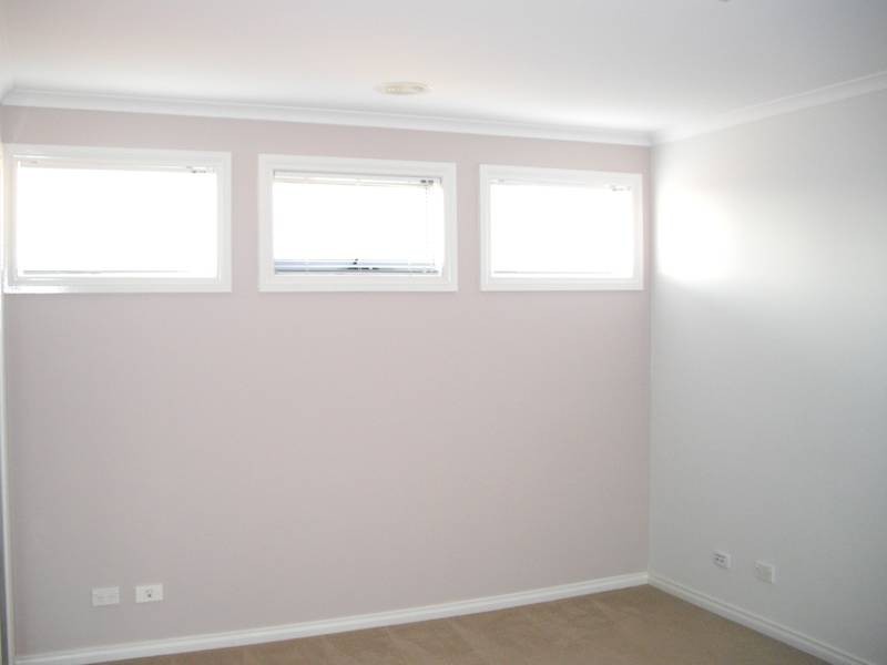 b/1 Grandview Avenue, Dandenong VIC 3175