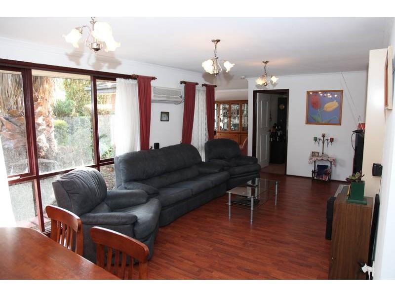 8 Marnie Place, Hallam VIC 3803