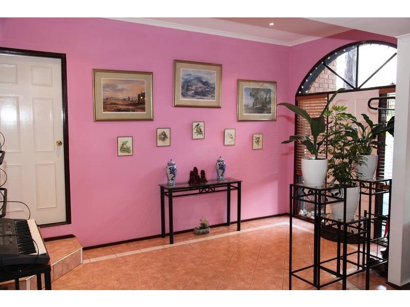 8 Marnie Place, Hallam VIC 3803