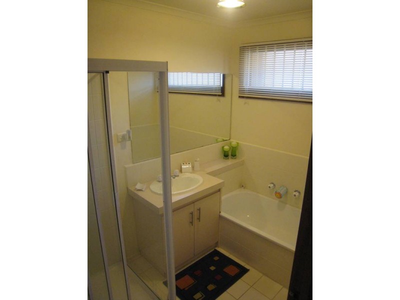 1 Paula Terrace, Endeavour Hills VIC 3802