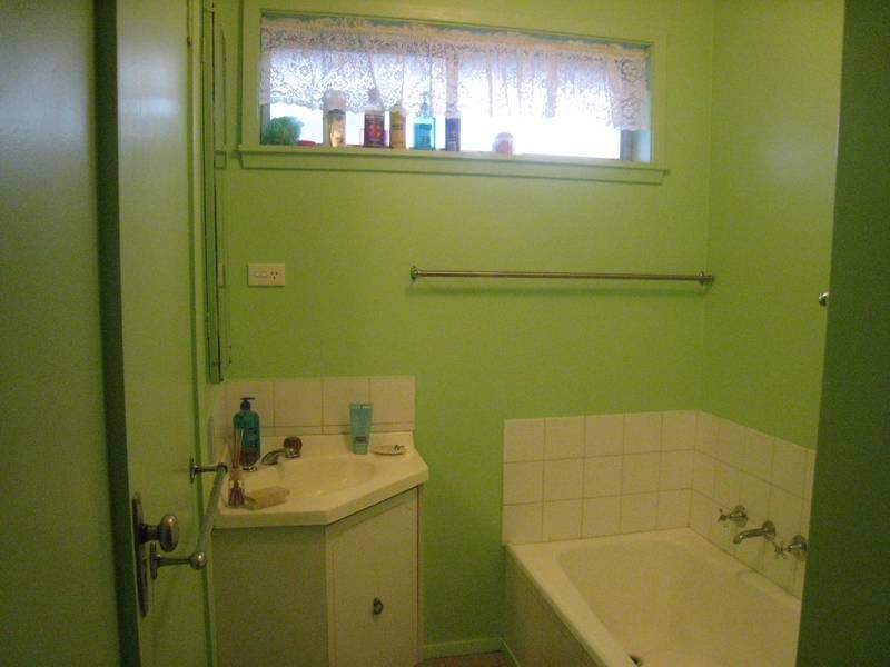 211 Cheltenham Road, Keysborough VIC 3173