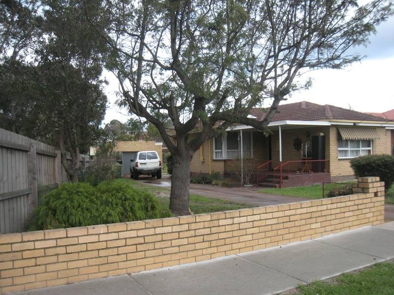 18 Bess Court, Dandenong VIC 3175