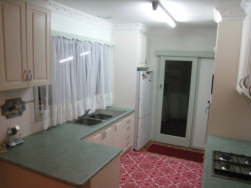 18 Bess Court, Dandenong VIC 3175