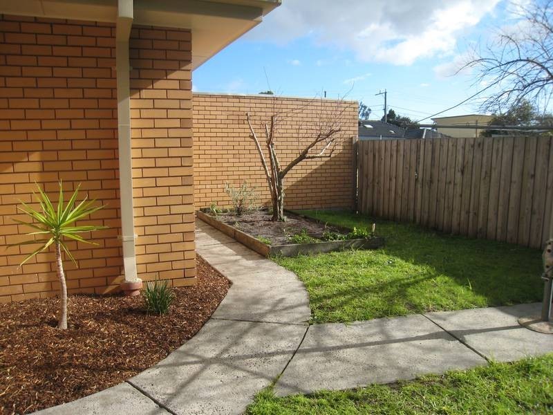 4/44 Stud Road, Dandenong VIC 3175