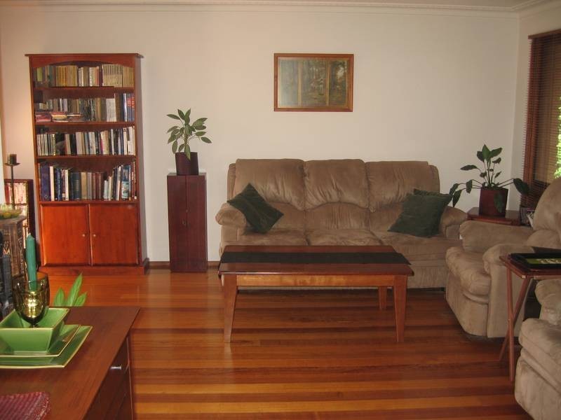 34 Monkhouse Drive, Endeavour Hills VIC 3802