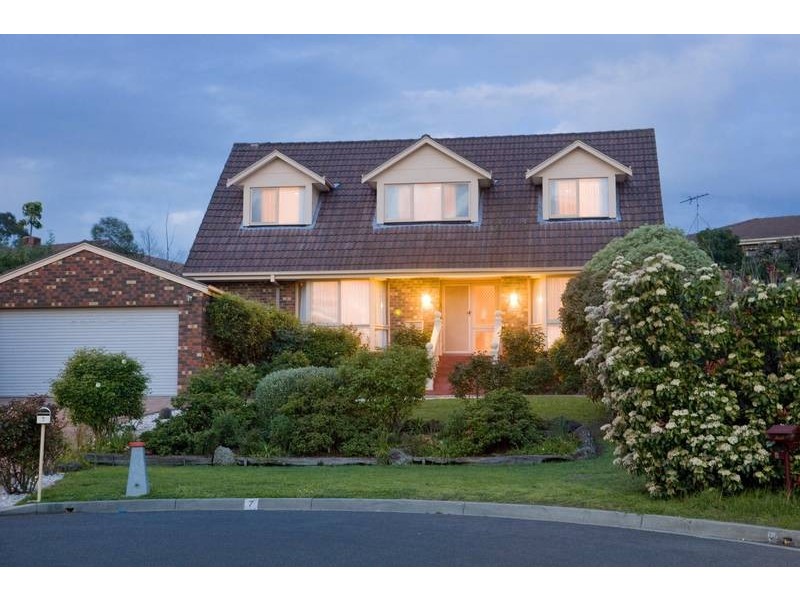 7 Plumpton Court, Endeavour Hills VIC 3802
