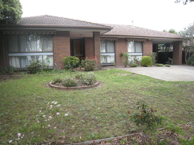 52 John Fawkner Drive, Endeavour Hills VIC 3802