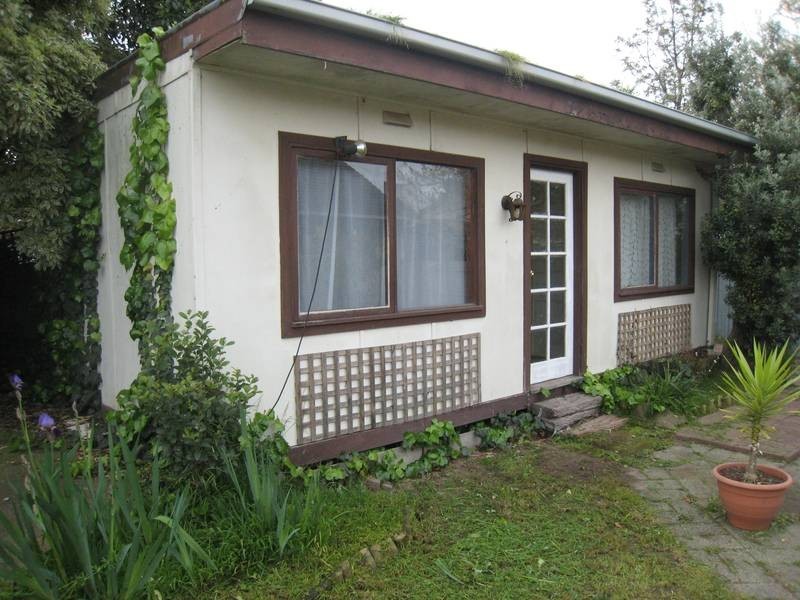 5 Page Court, Dandenong North VIC 3175