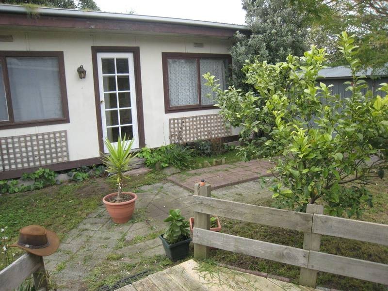 5 Page Court, Dandenong North VIC 3175