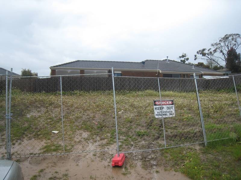 4 Lucy Place, Carrum Downs VIC 3201