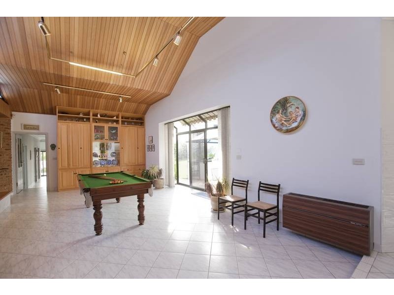 6 Sylvan Court, Dandenong North VIC 3175