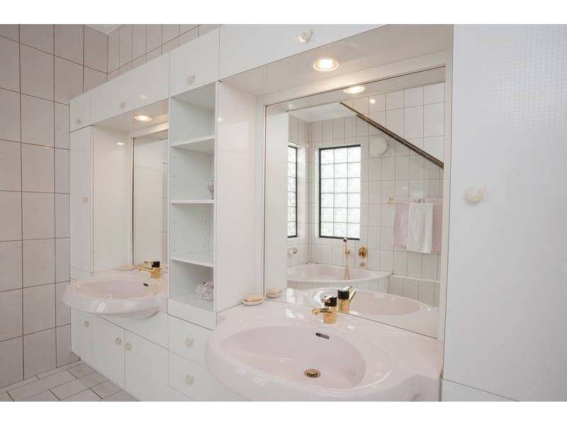 6 Sylvan Court, Dandenong North VIC 3175