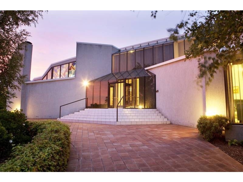 6 Sylvan Court, Dandenong North VIC 3175