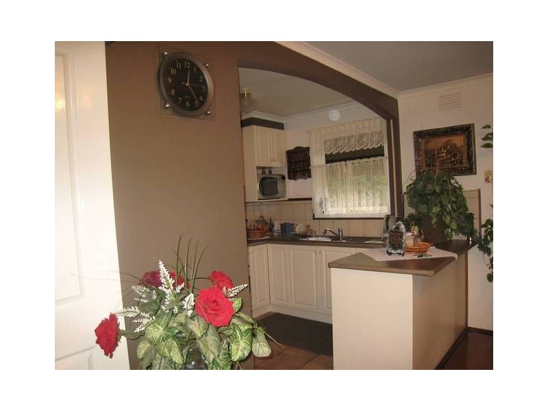 11 Stephens Close, Endeavour Hills VIC 3802