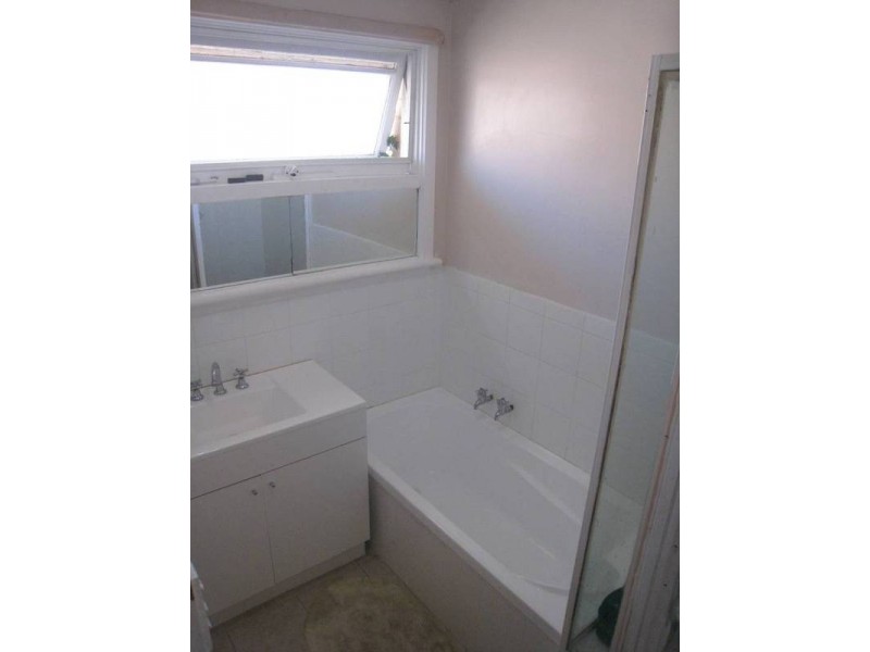 1/21 Rebecca Street, Doveton VIC 3177