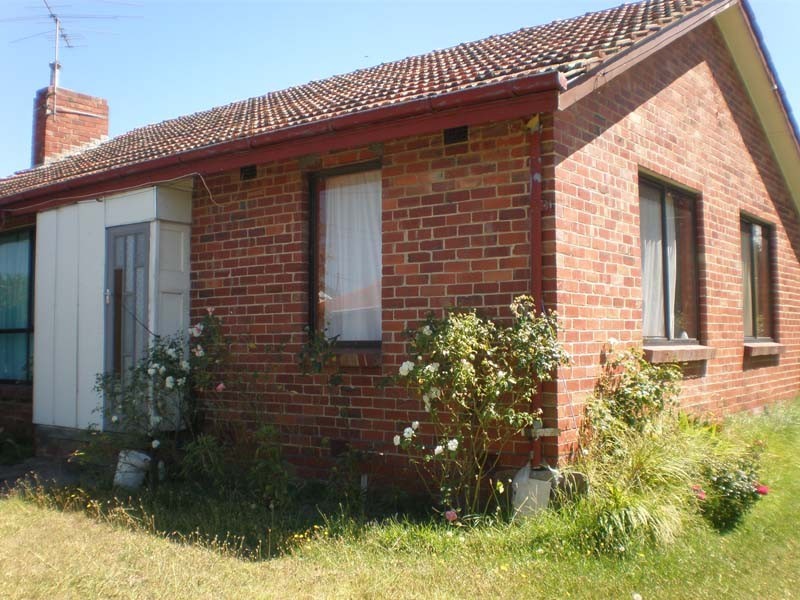 11 Hughes Crescent, Dandenong North VIC 3175