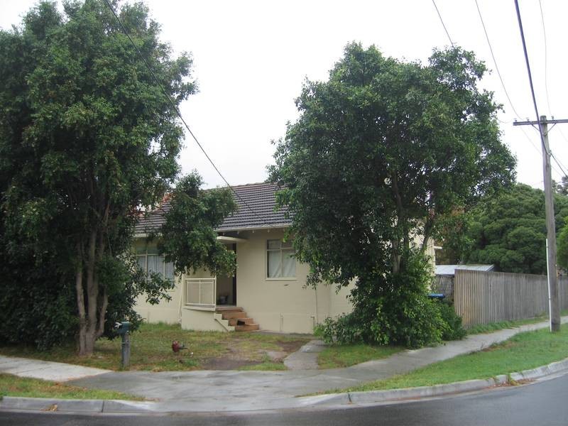 27 Kanooka Grove, Doveton VIC 3177