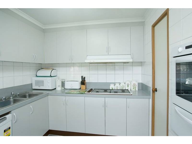 55 Crossdale Rise, Endeavour Hills VIC 3802