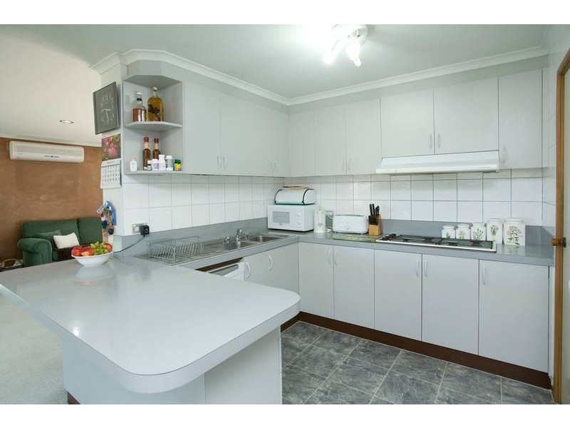 55 Crossdale Rise, Endeavour Hills VIC 3802