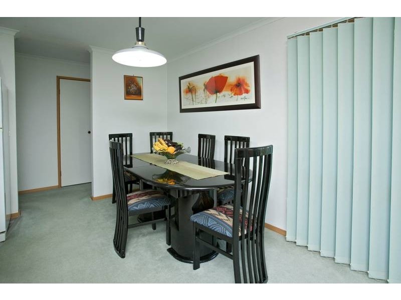 55 Crossdale Rise, Endeavour Hills VIC 3802