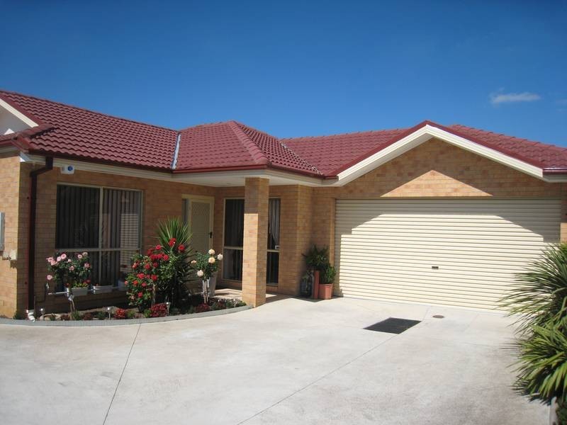 2/21 Rebecca Street, Doveton VIC 3177