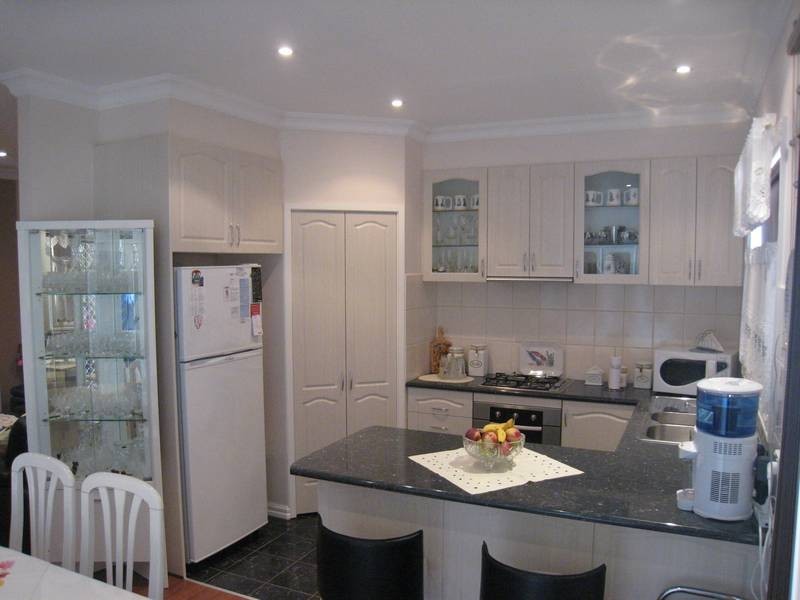 2/21 Rebecca Street, Doveton VIC 3177