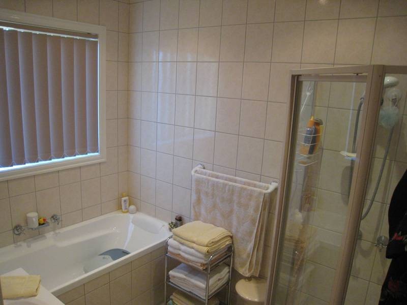 2/21 Rebecca Street, Doveton VIC 3177