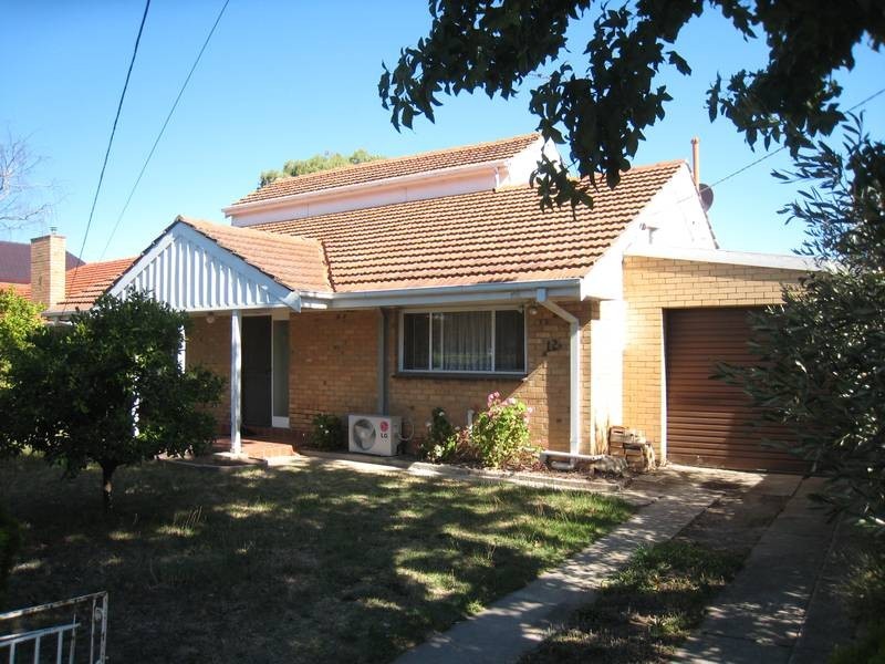 12 Oswald Street, Dandenong VIC 3175