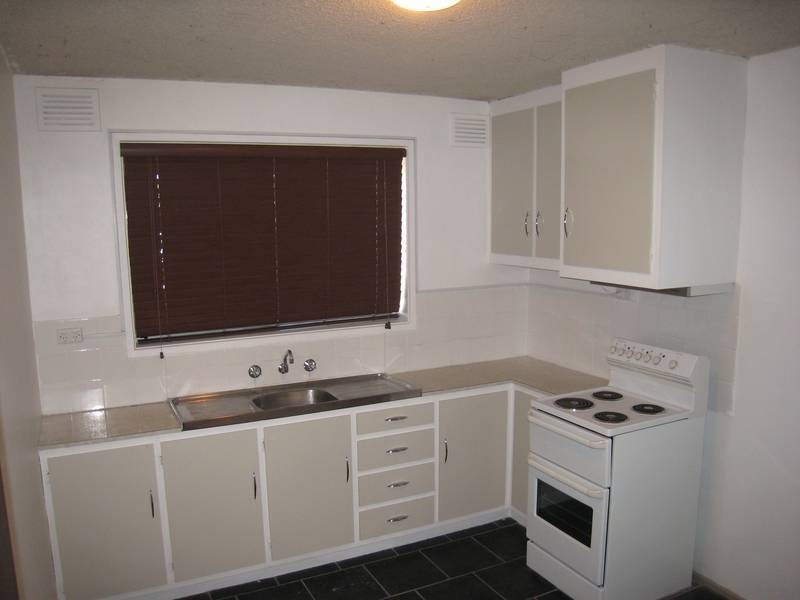 1/1 Potter Street, Dandenong VIC 3175