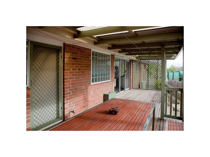 23 Allison Avenue, Eumemmerring VIC 3177