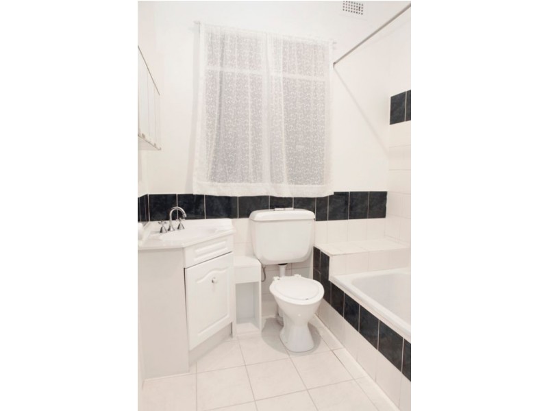 6 Jesson Crescent, Dandenong VIC 3175