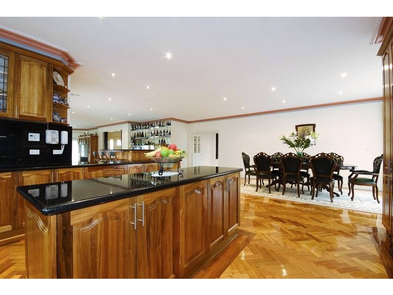 17 West Vista Place, Narre Warren North VIC 3804